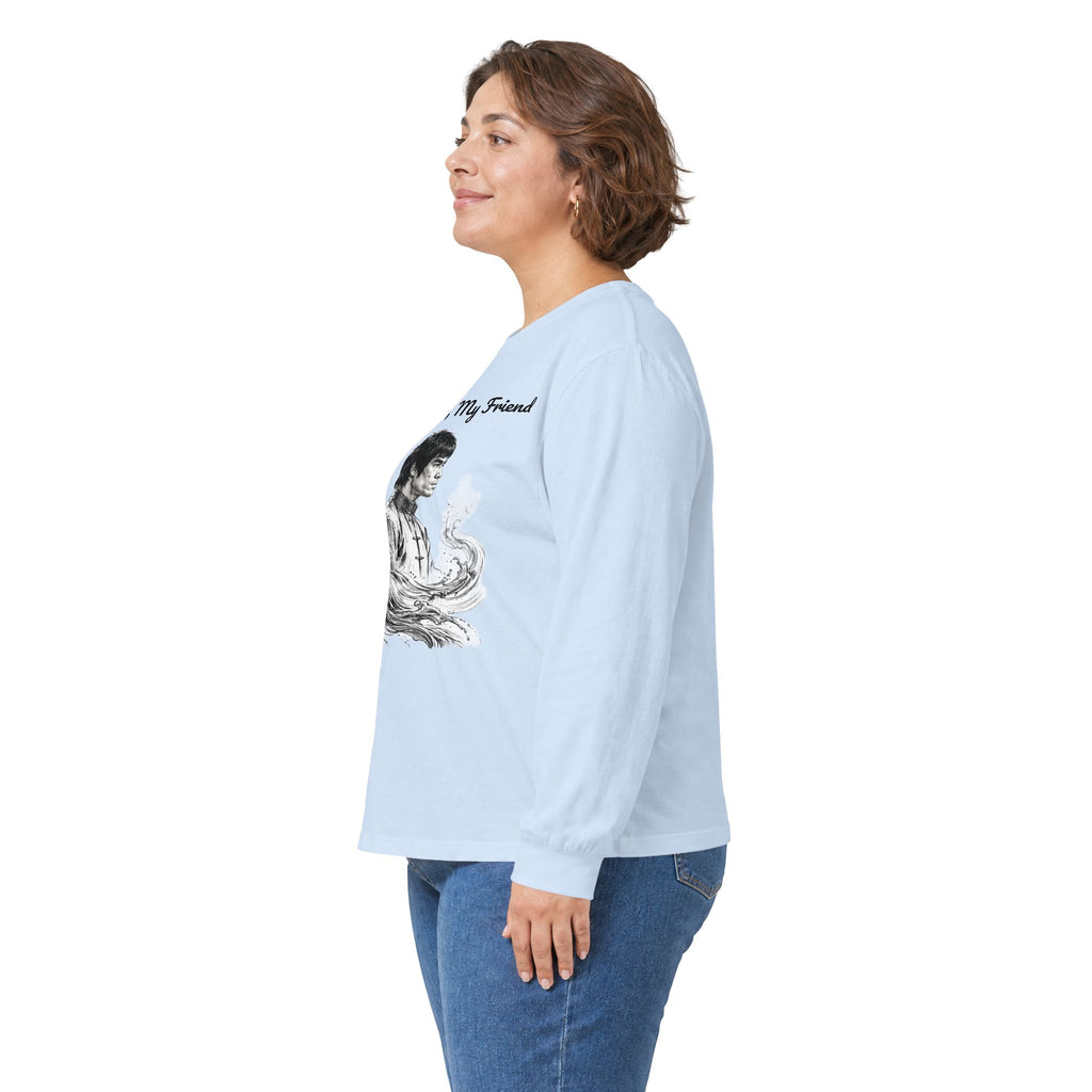 Flow Like Water: Bruce Lee Long Sleeve Crew Tee – Timeless Wisdom with Minimalist Water Art, Perfect for Layering