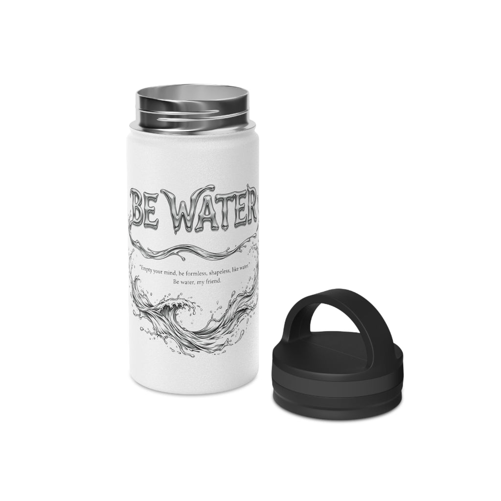 "Be Water" Sports Bottle – Bruce Lee Iconic Quote with Flowing Water Graphic, Perfect for Gym, Yoga, and Daily Hydration
