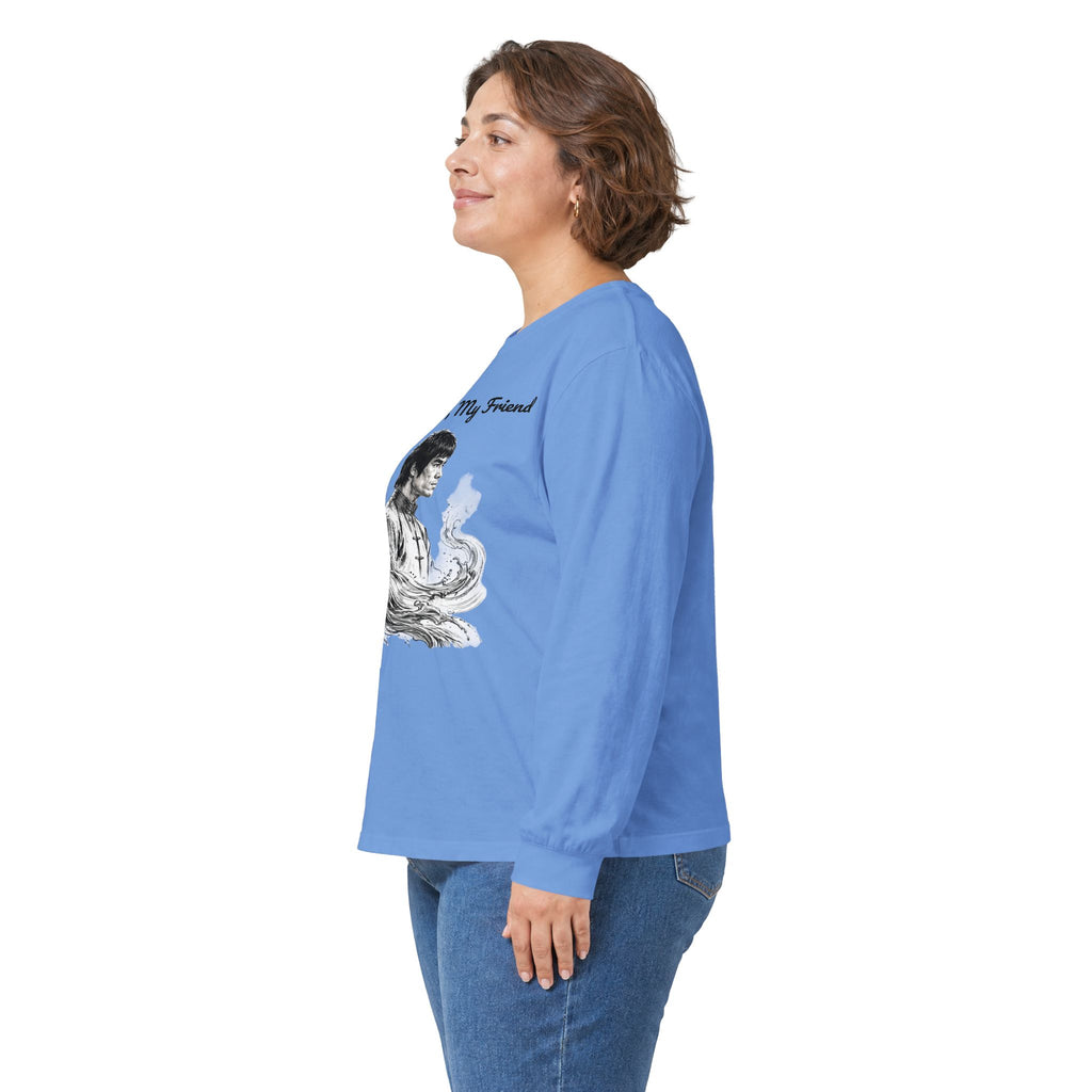 Flow Like Water: Bruce Lee Long Sleeve Crew Tee – Timeless Wisdom with Minimalist Water Art, Perfect for Layering