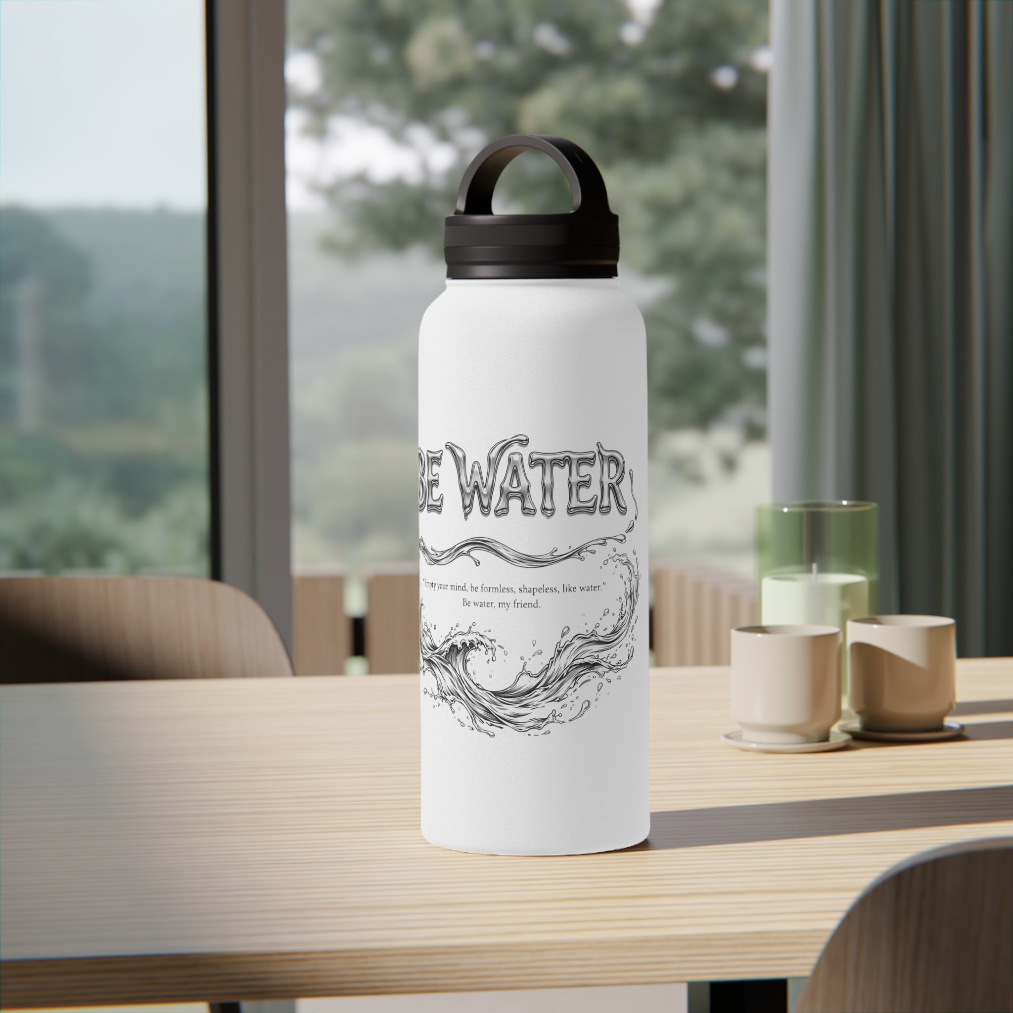 "Be Water" Sports Bottle – Bruce Lee Iconic Quote with Flowing Water Graphic, Perfect for Gym, Yoga, and Daily Hydration
