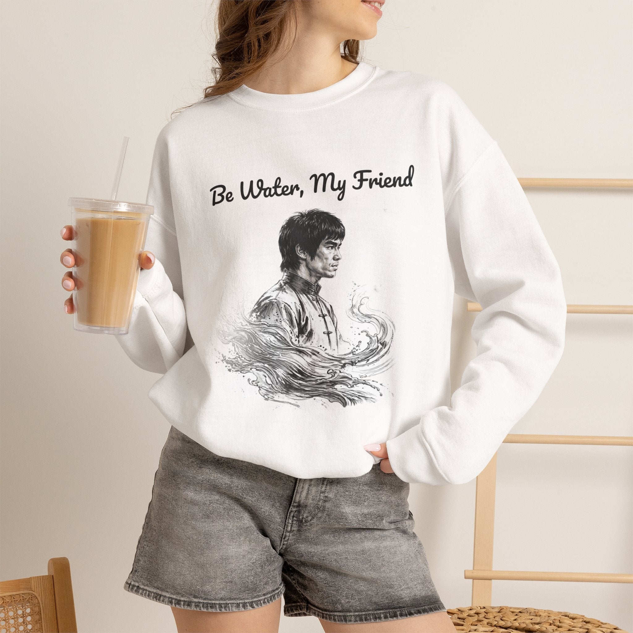 Flow Like Water: Bruce Lee Philosophy Sweatshirt – Timeless Wisdom Meets Warm Comfort, Ribbed Cuffs & Hem, Vintage Wash